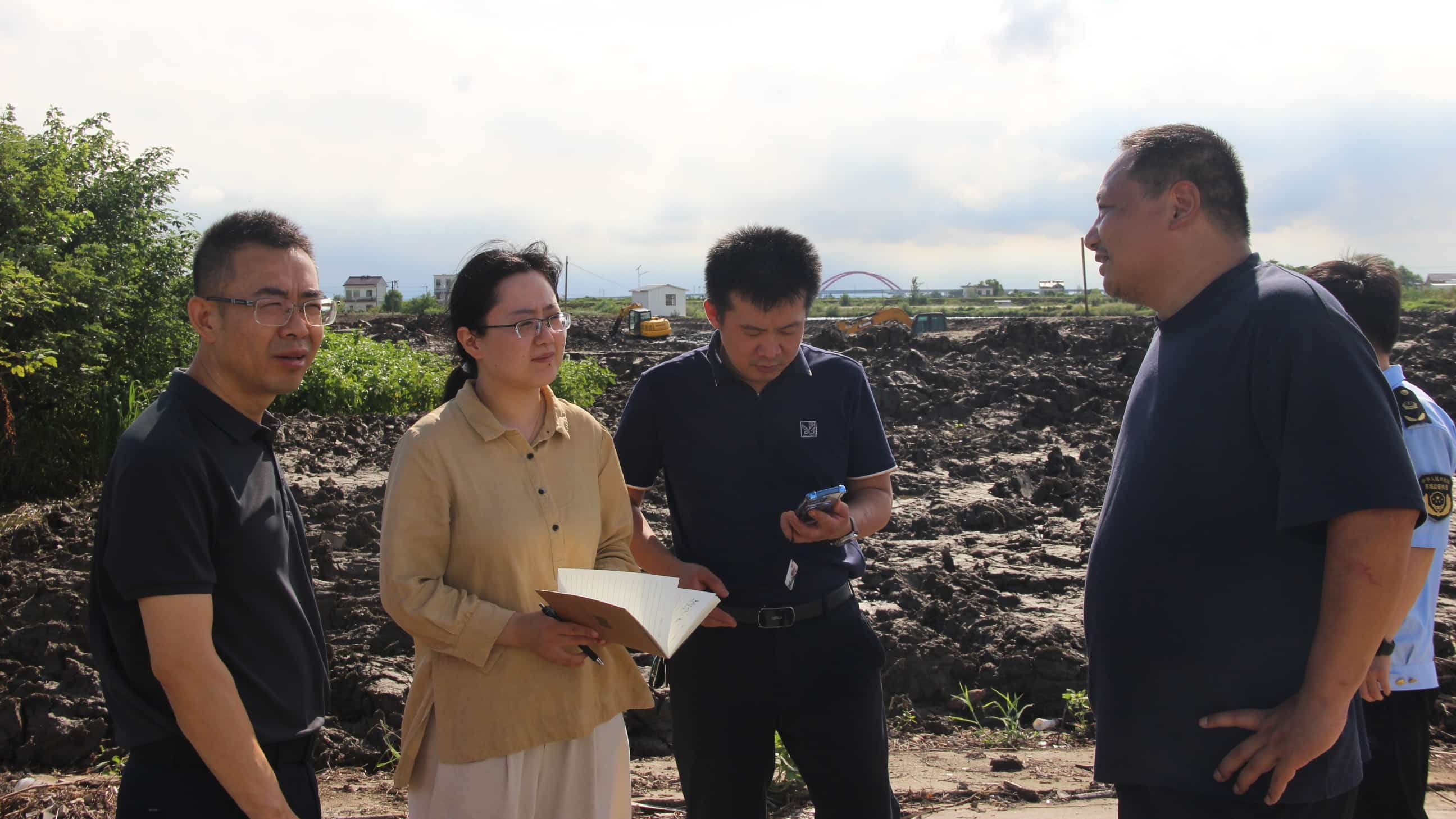 4 無(wú)為縣晶鳳食品經(jīng)營(yíng)部.jpg